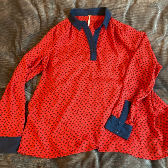Free People Red & Navy Horse Print Pullover Blouse/Top - Picture 4 of 8